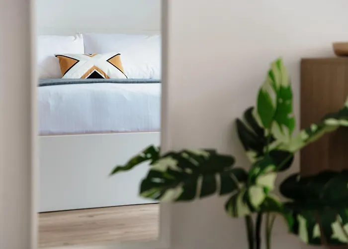 By Quokka 360 - Flats On Piazza Grande 로카르노